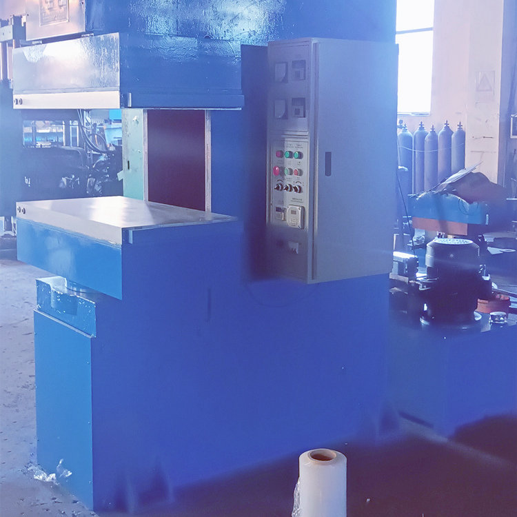 150噸鄂式平板硫化機-橡塑制品熱壓成型機-鄂板結(jié)構(gòu)